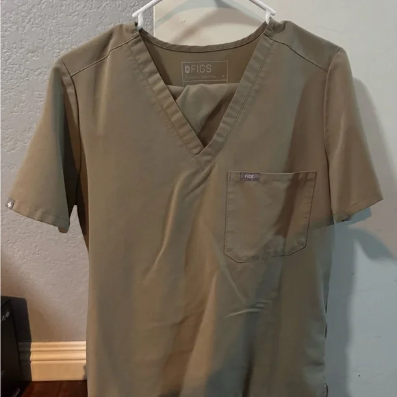 Mandala, Figs, and Fabletics Scrubs Per One Set - Picture 8 of 10